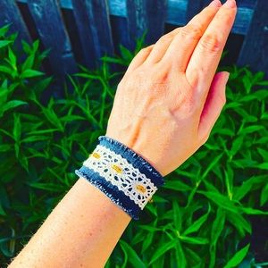 New handmade bracelet with lace - boho style